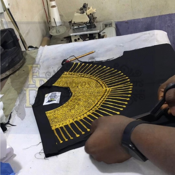 This is African handmade outfits direct from Ezzybros Designers. - Picture 3 of 13